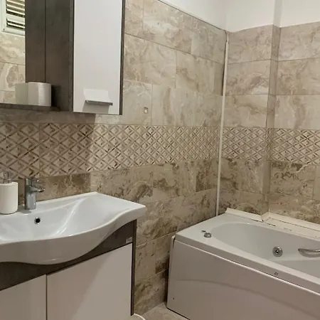 Apart Otel Kanarya Otell *