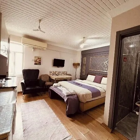 Kanarya Otell * Estambul